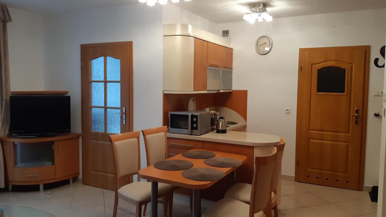 Apartament Zoya + Garaz 크리니차 즈드로이 외부 사진